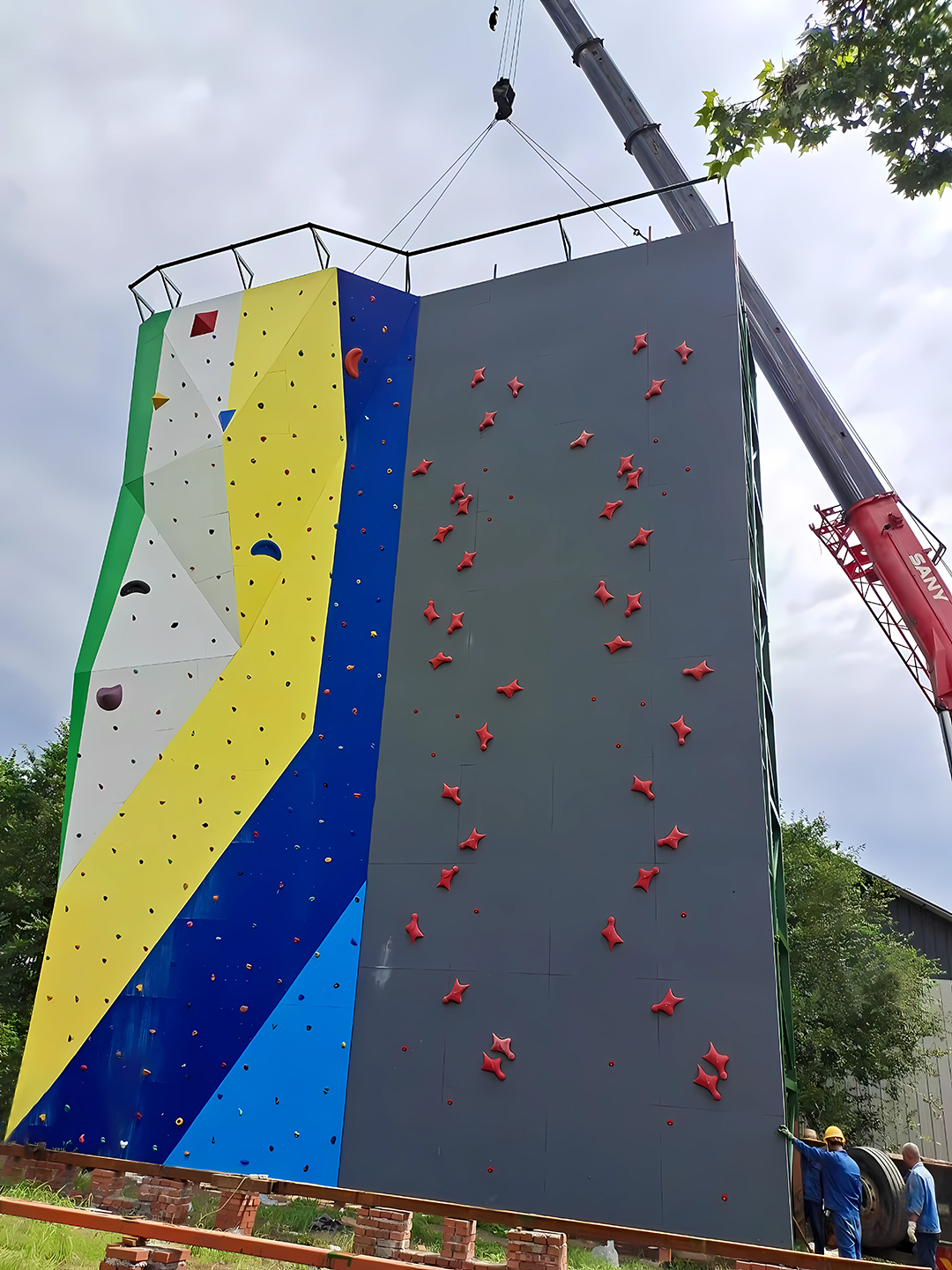 攀联赛事攀岩墙(图1) 攀联赛事攀岩墙(图1)